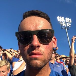 Meet your Posher, Justin